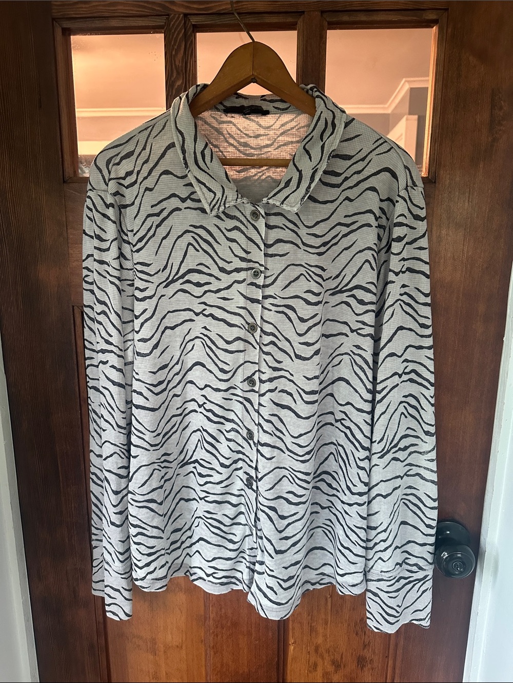 Jane + Delancey Zebra Print Thermal Waffle Knit Button Up Shirt XL
